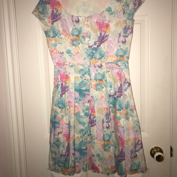 Summer dress - Picture 2 of 3